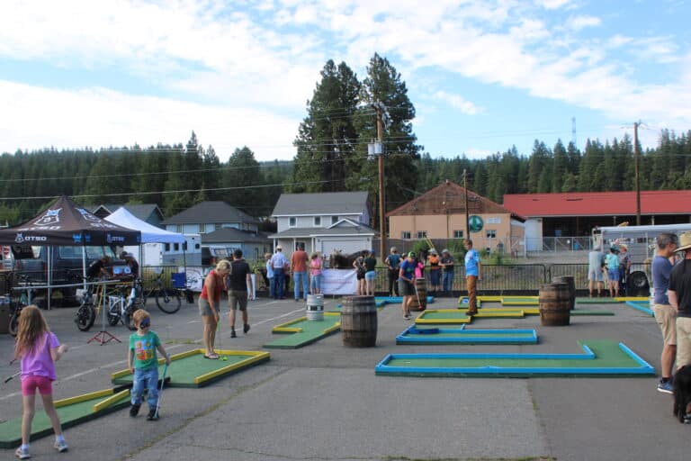 CleElum_MiniGolf_1