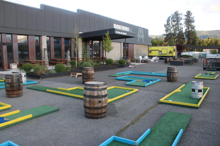 CleElum_MiniGolf_Vacant_1