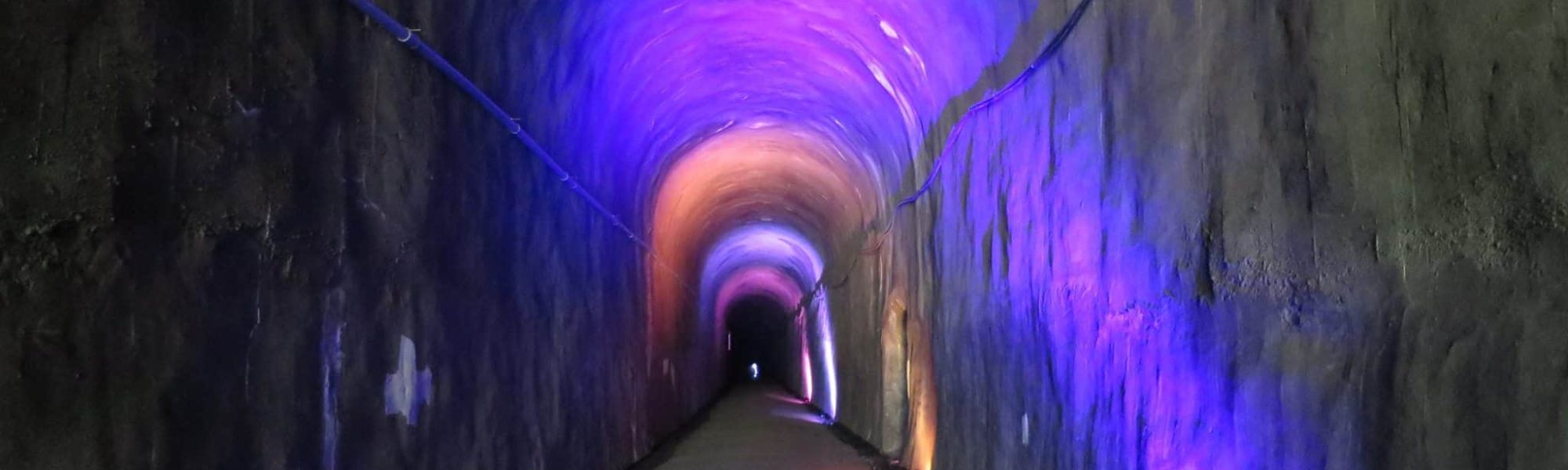 glow run tunnel